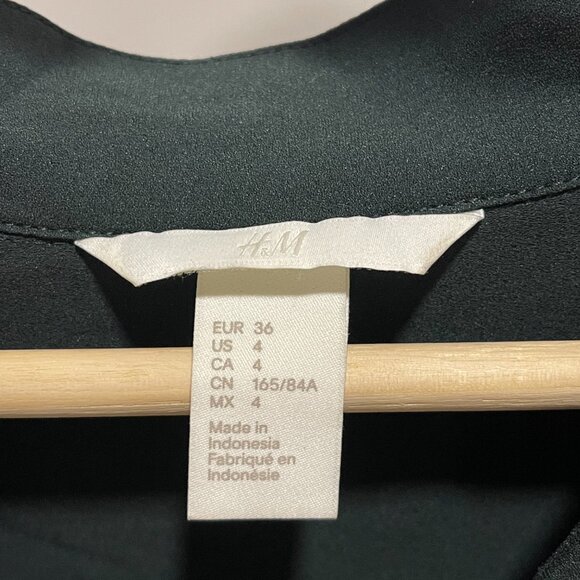 H&M - Blouse - Sacramento in Size 4 - Picture 3 of 3